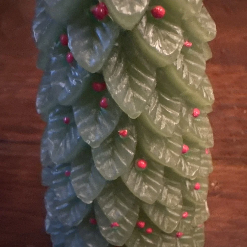 Crate & Barrel Christmas tree Candle 7 inch, 12-hour Burn‎ Time NEW